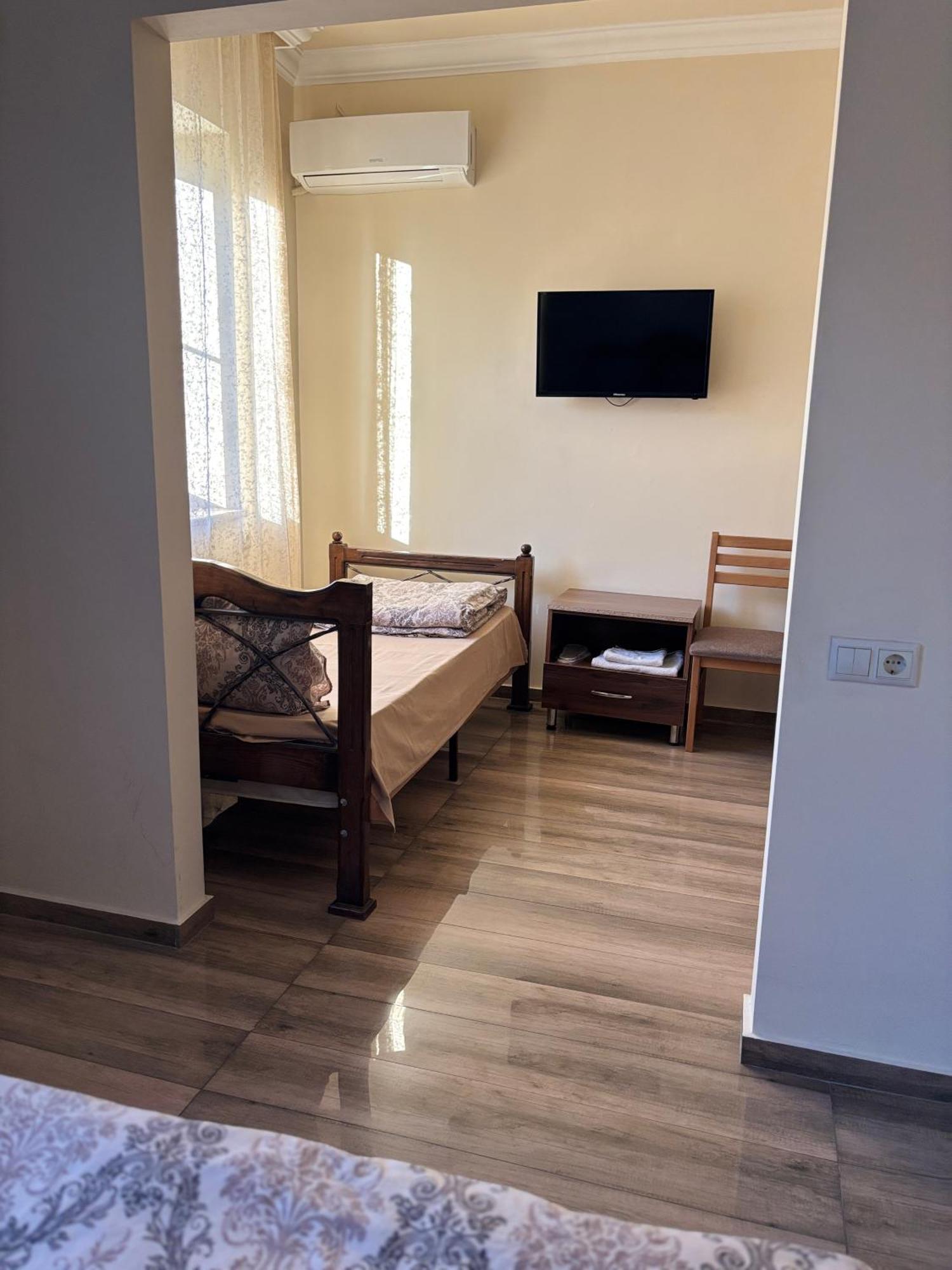 Hotel Amaras Yerevan Exterior foto